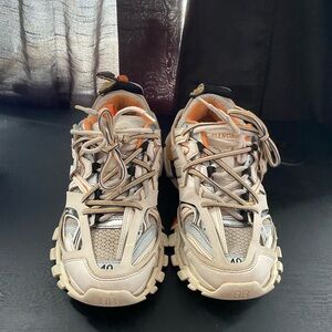 REAL selling for cheap because there beat up